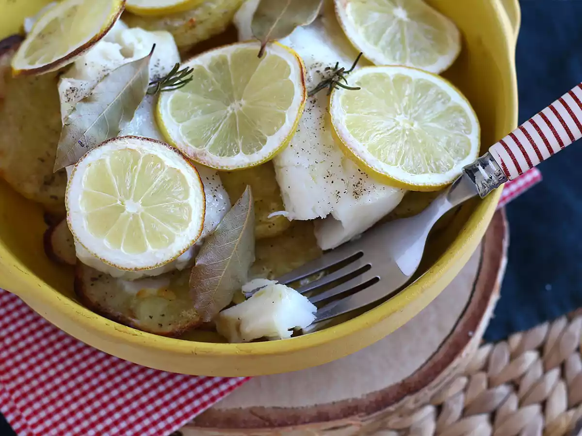 Bacalhau fresco com batata no forno - foto 3