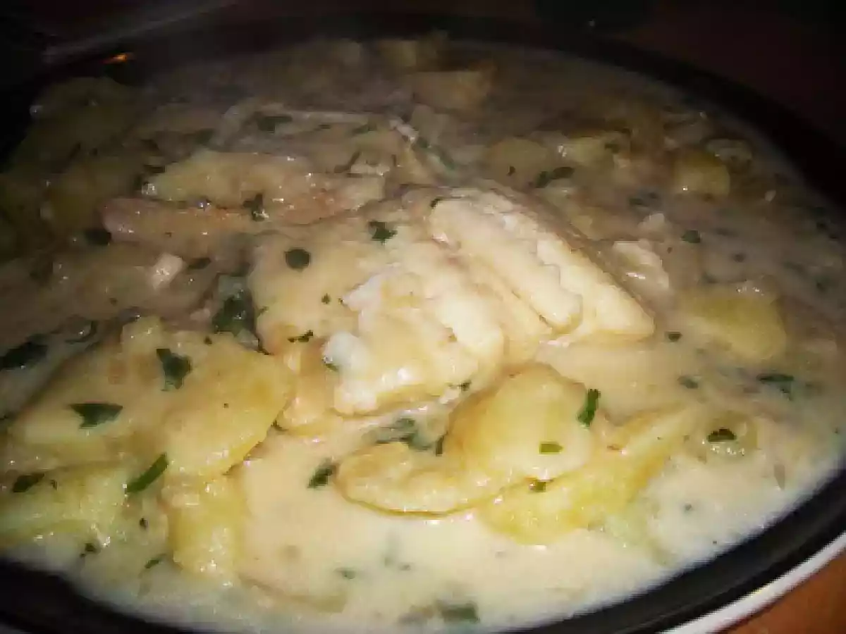 Bacalhau Fresco com Batatas Cozinhado em Rose - foto 2
