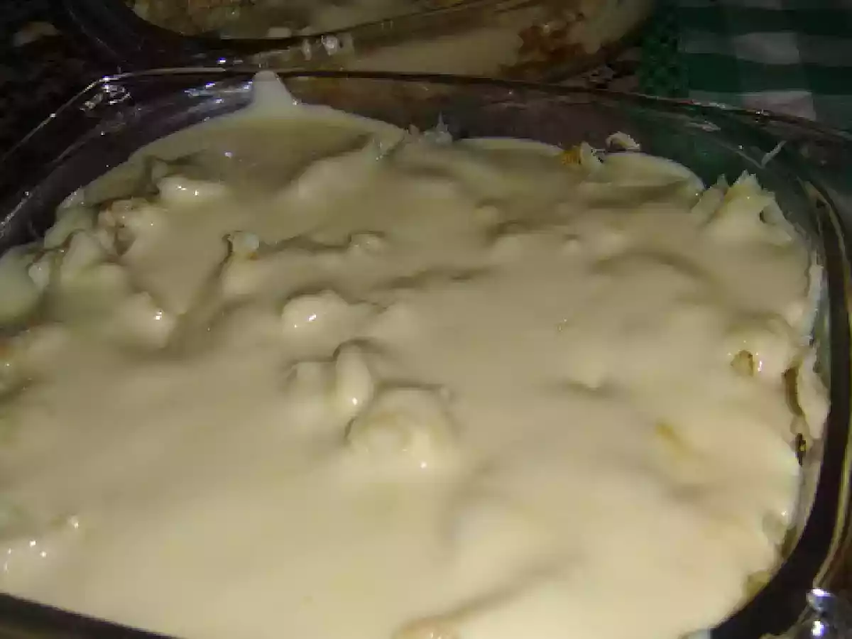 Bacalhau Gratinado com Batata Palha e Crocante de Broa de Milho Aromatizada - foto 6