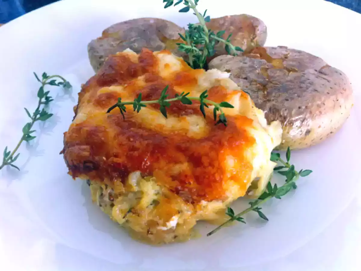 Bacalhau Gratinado com Batatas ao Murro