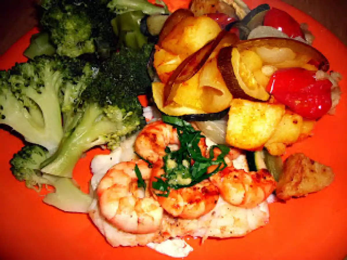 Bacalhau Grelhado com Camaroes a Cavalo.