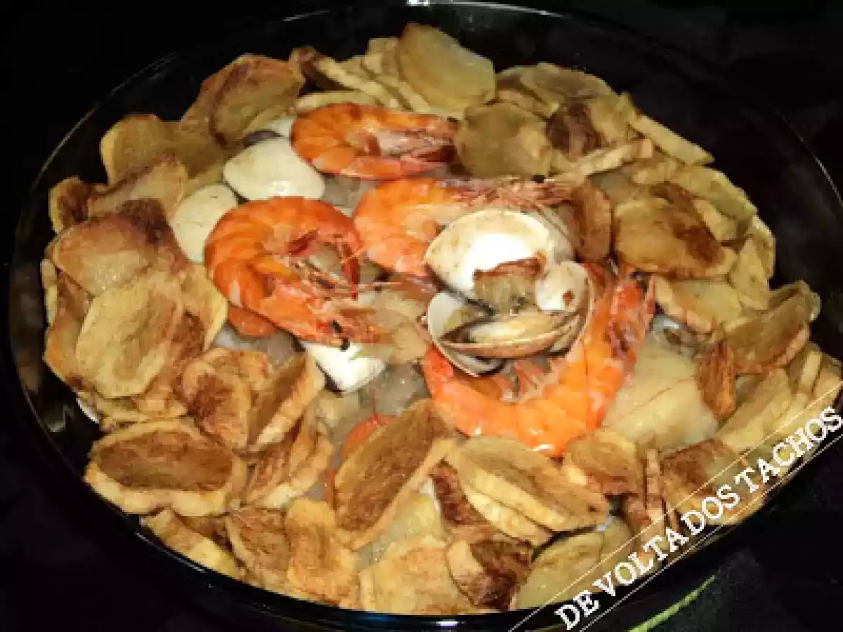 BACALHAU NO FORNO COM AMÊIJOA
