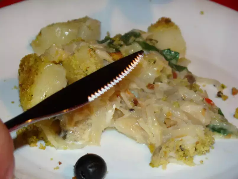 Bacalhau no Forno com Espinafres, Batatas e Crosta de Broa com Salsa - foto 7
