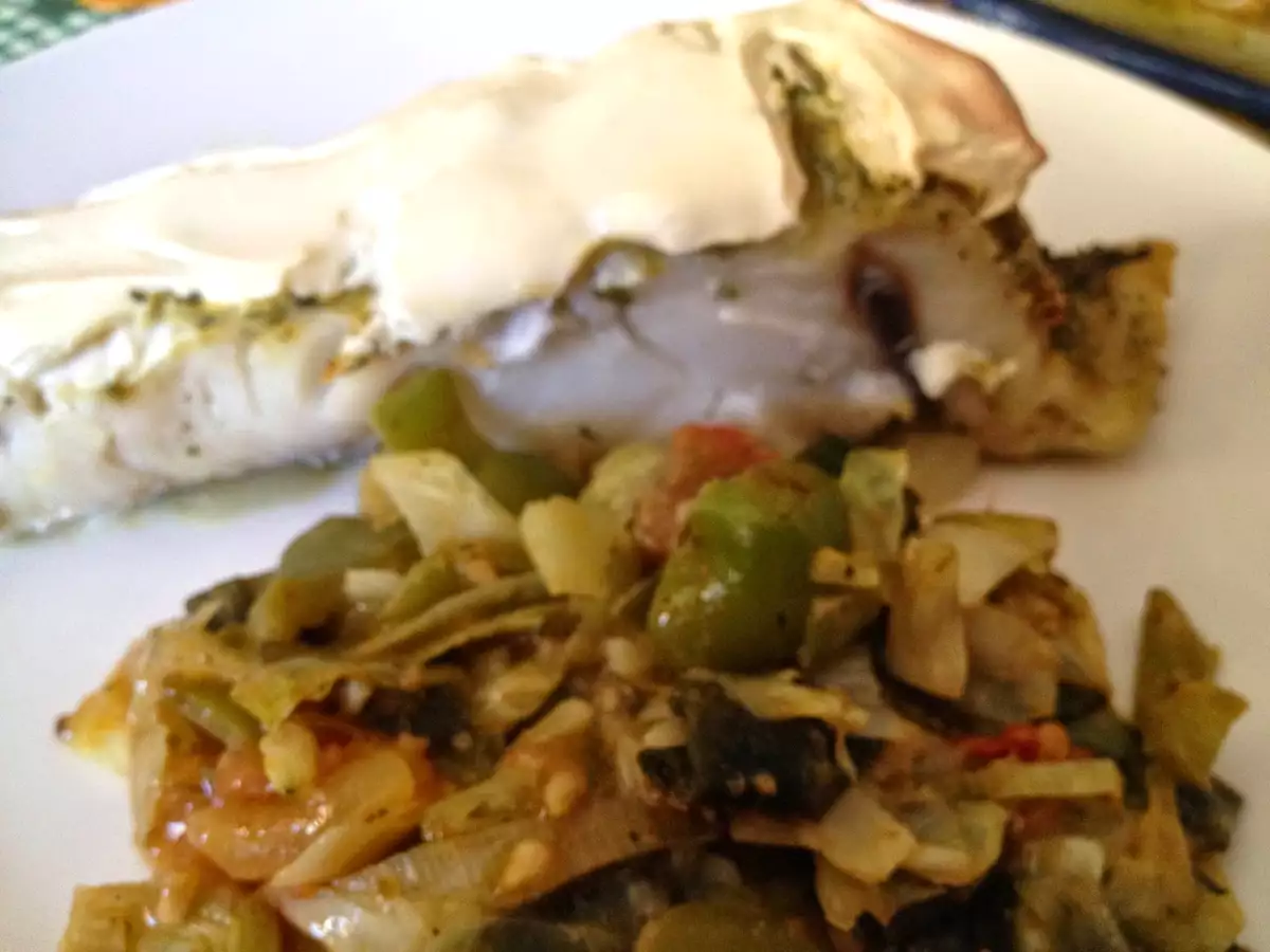 Bacalhau no forno com maionese com legumes salteados - foto 4
