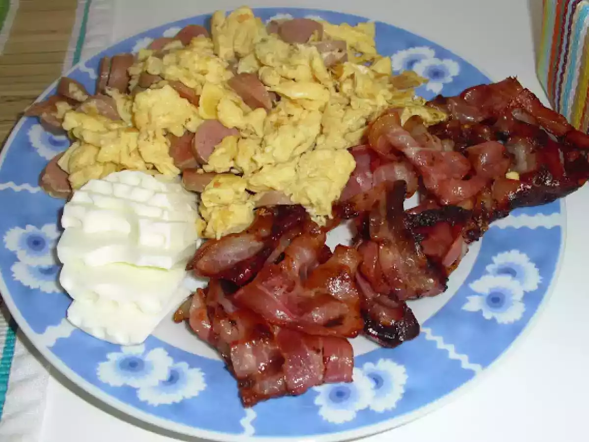 Bacon e ovos mexidos - foto 2