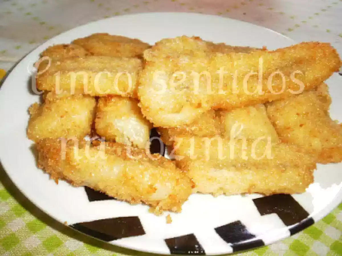 Banana frita em farinha de milho e coco