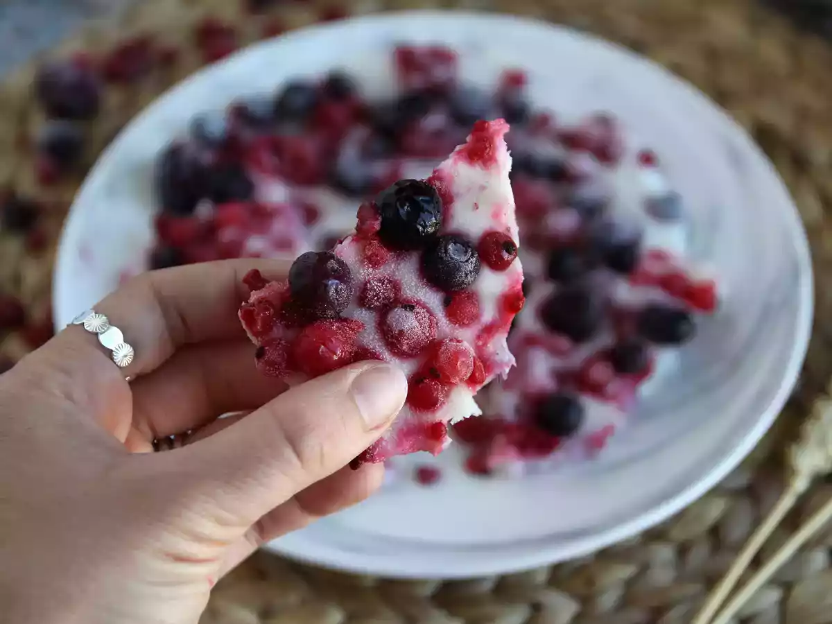 Barra congelada de iogurte e frutas vermelhas