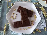 Barra de chocolate Kinder Country caseira, apenas 3 ingredientes, foto 3