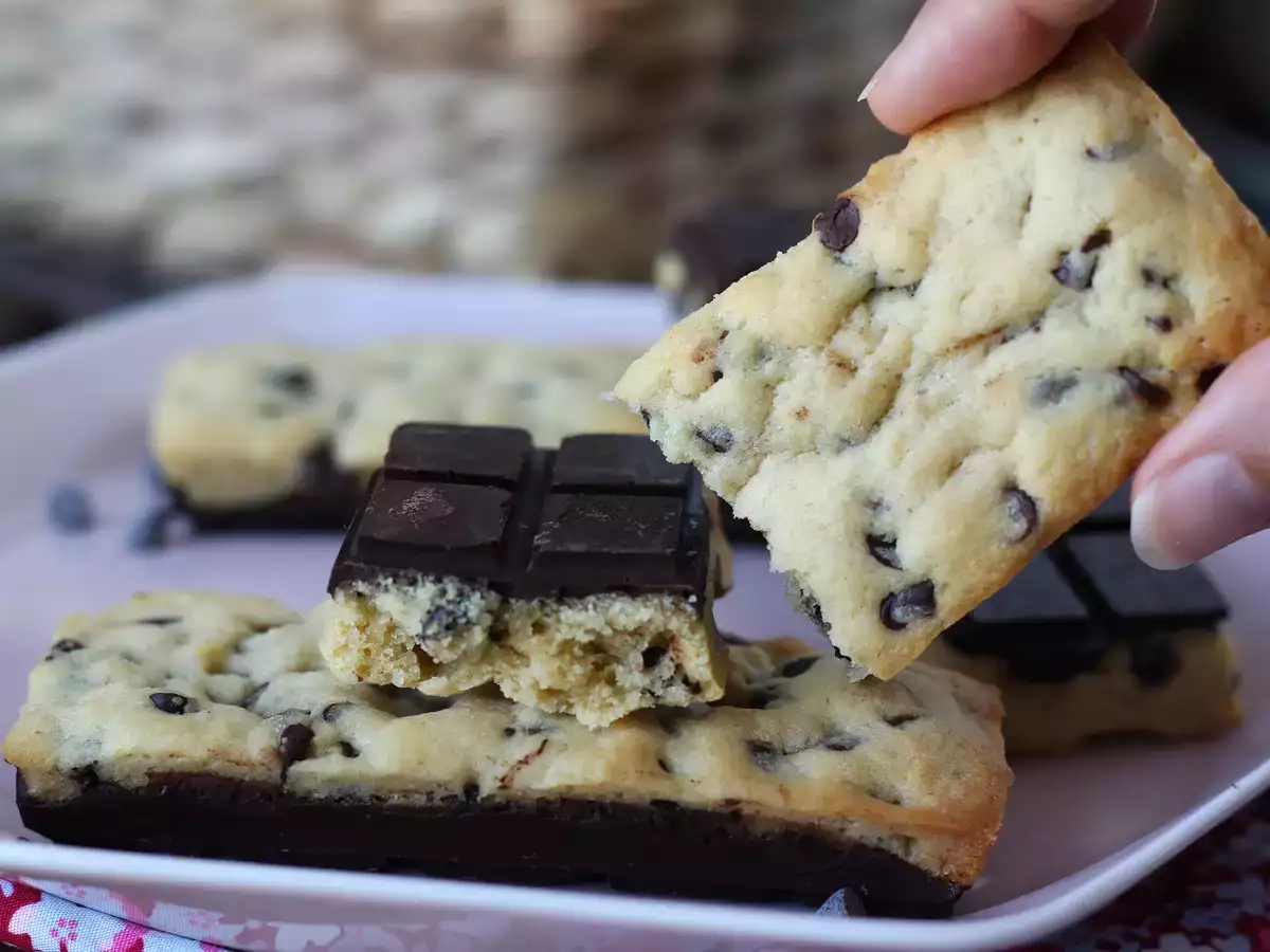 Barra de cookie de chocolate, macia e crocante ao mesmo tempo - foto 4