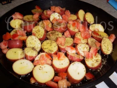 Batata assada com tomate e manjericão - foto 2
