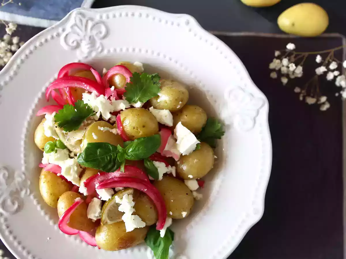 Batata bolinha no papelote temperada com limão e queijo feta - foto 3