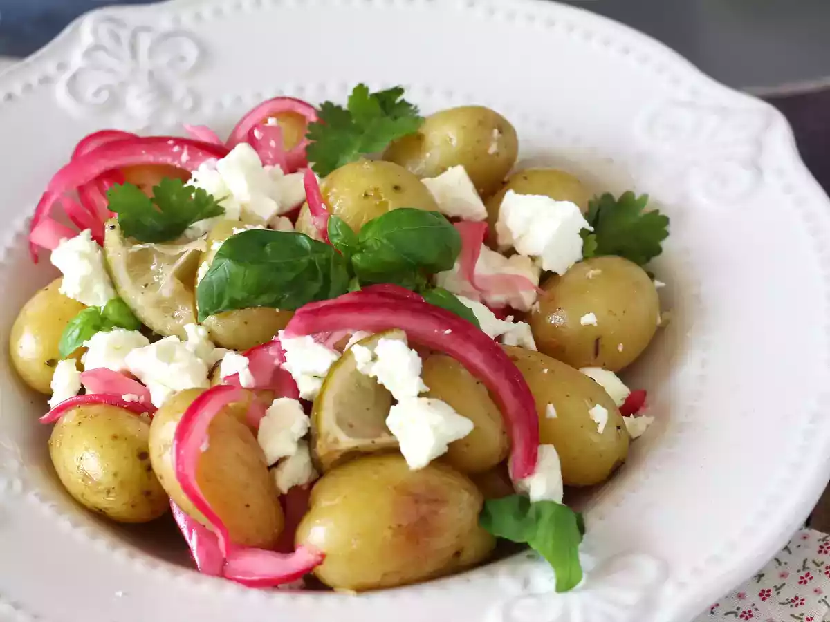 Batata bolinha no papelote temperada com limão e queijo feta - foto 4