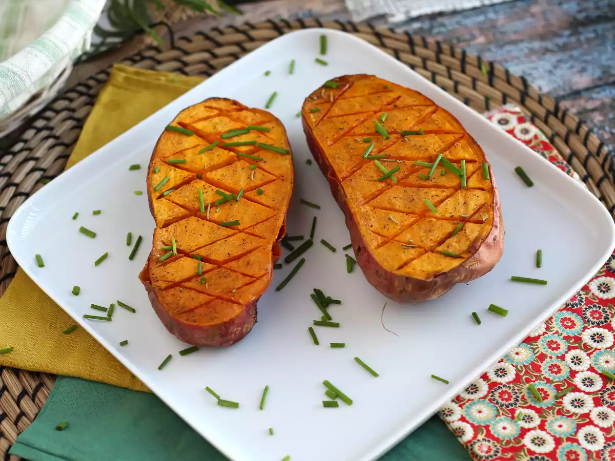 Batata doce assada no forno com molho iogurte Skyr - foto 3