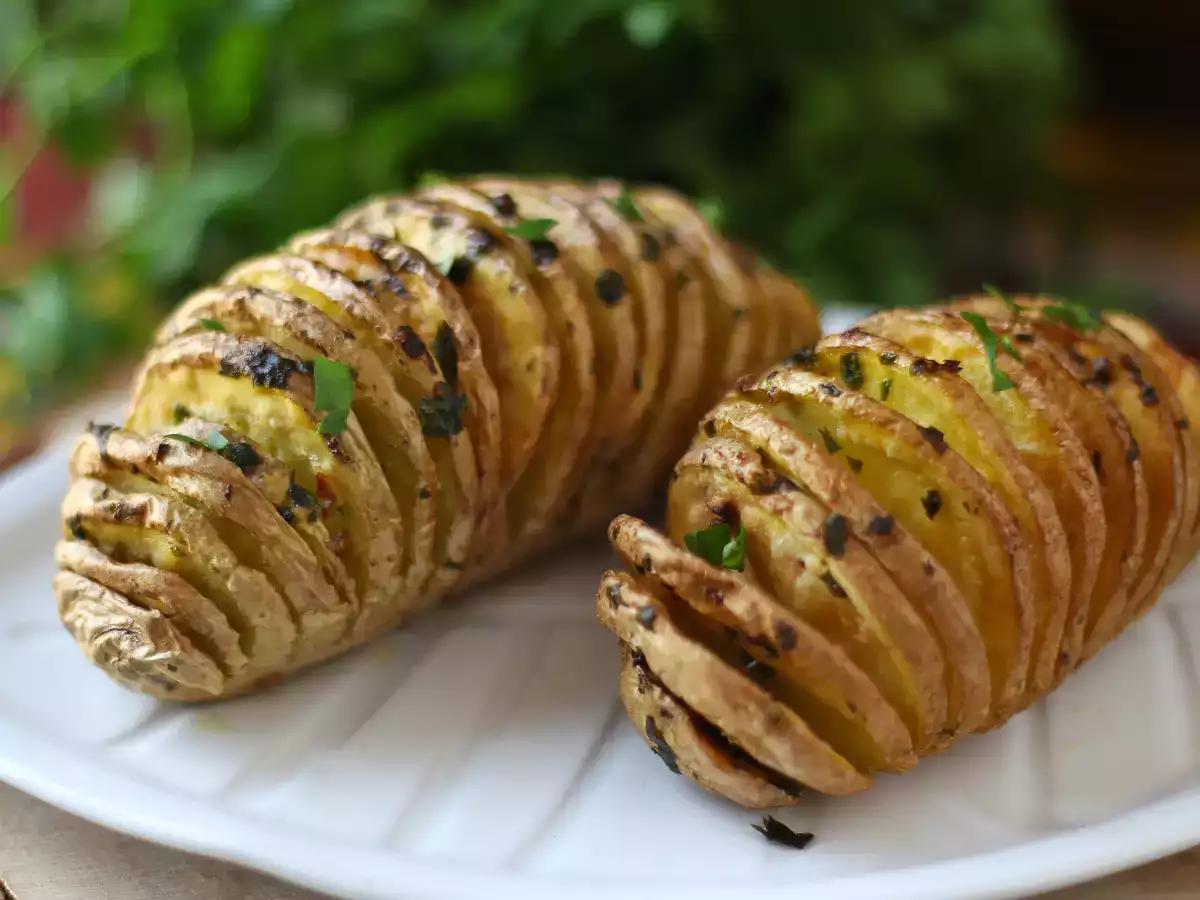Batata Hasselback na Air Fryer: receita fácil, crocante e cheia de sabor - foto 4