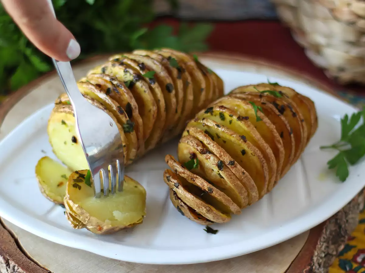 Batata Hasselback na Air Fryer: receita fácil, crocante e cheia de sabor - foto 5