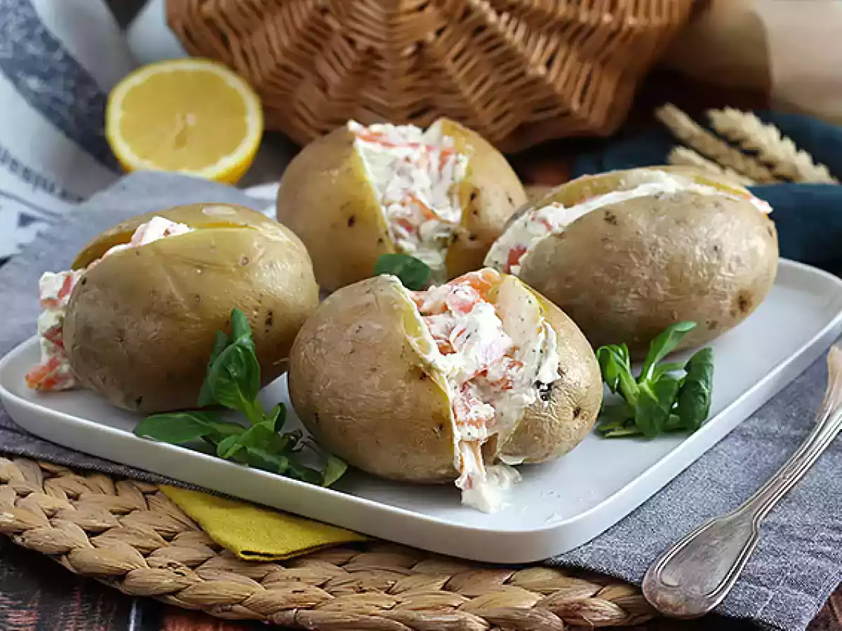 Batata recheada com salmão (Baked potato) - foto 4