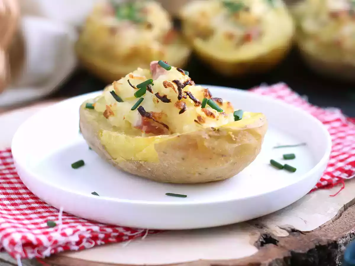 Batata recheada (creme de queijo com bacon) - foto 3