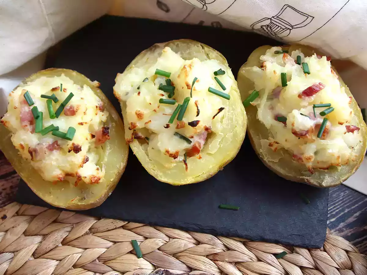 Batata recheada (creme de queijo com bacon) - foto 5