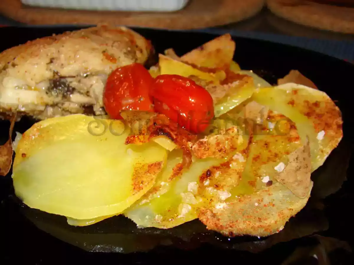 Batatas às rodelas assadas e Frango assado no Forno - foto 7