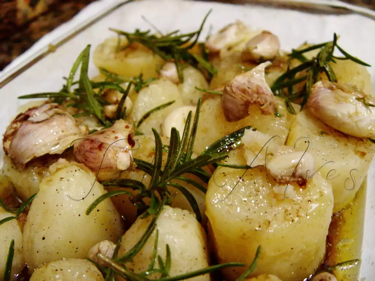 Batatas Assadas com Alecrim e Vinagre Balsâmico. - foto 2