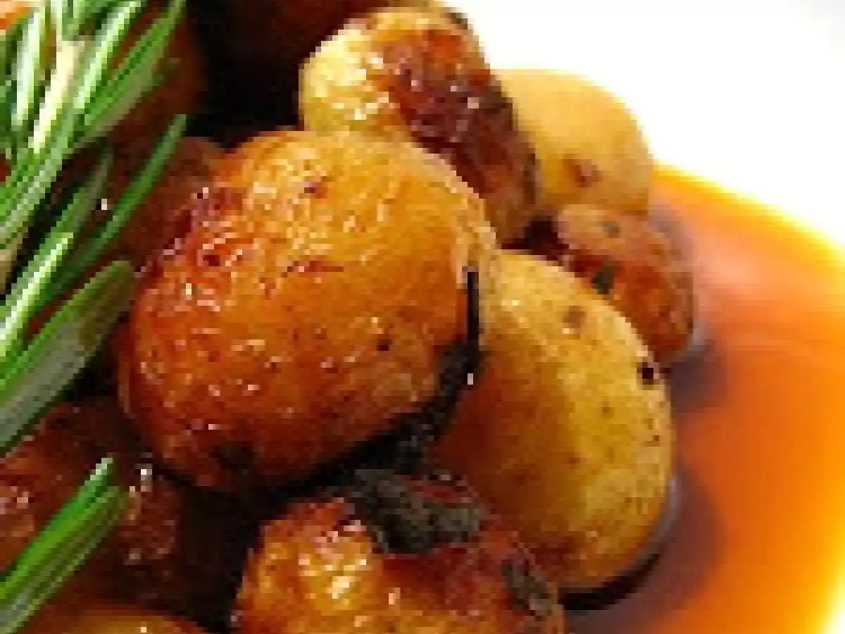 Batatas Assadas com Ervas e Alecrim (vegana)