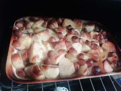 Batatas assadas no forno com salsicha - foto 3