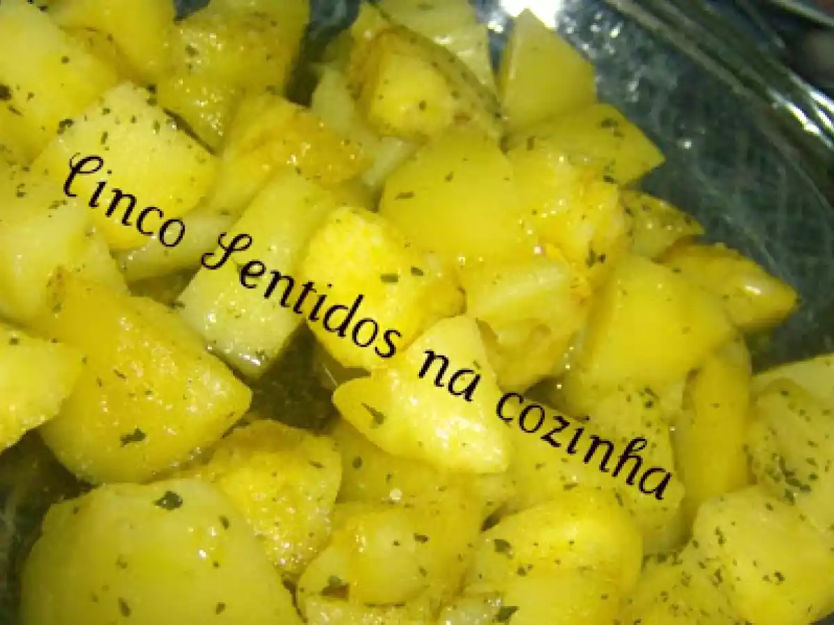 Batatas assadas no microondas