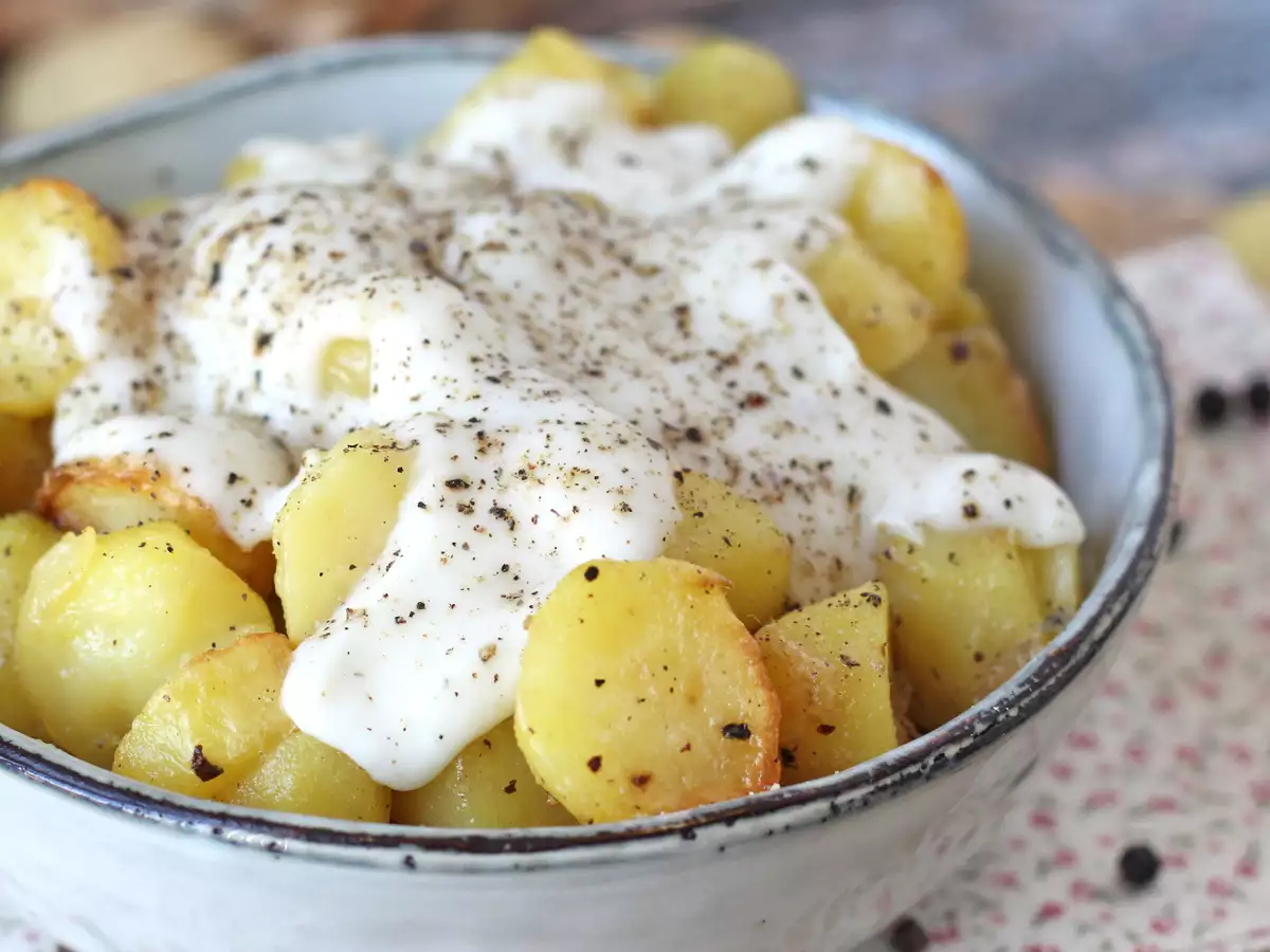 Batatas cacio e pepe: o toque italiano que transforma qualquer refeição - foto 3