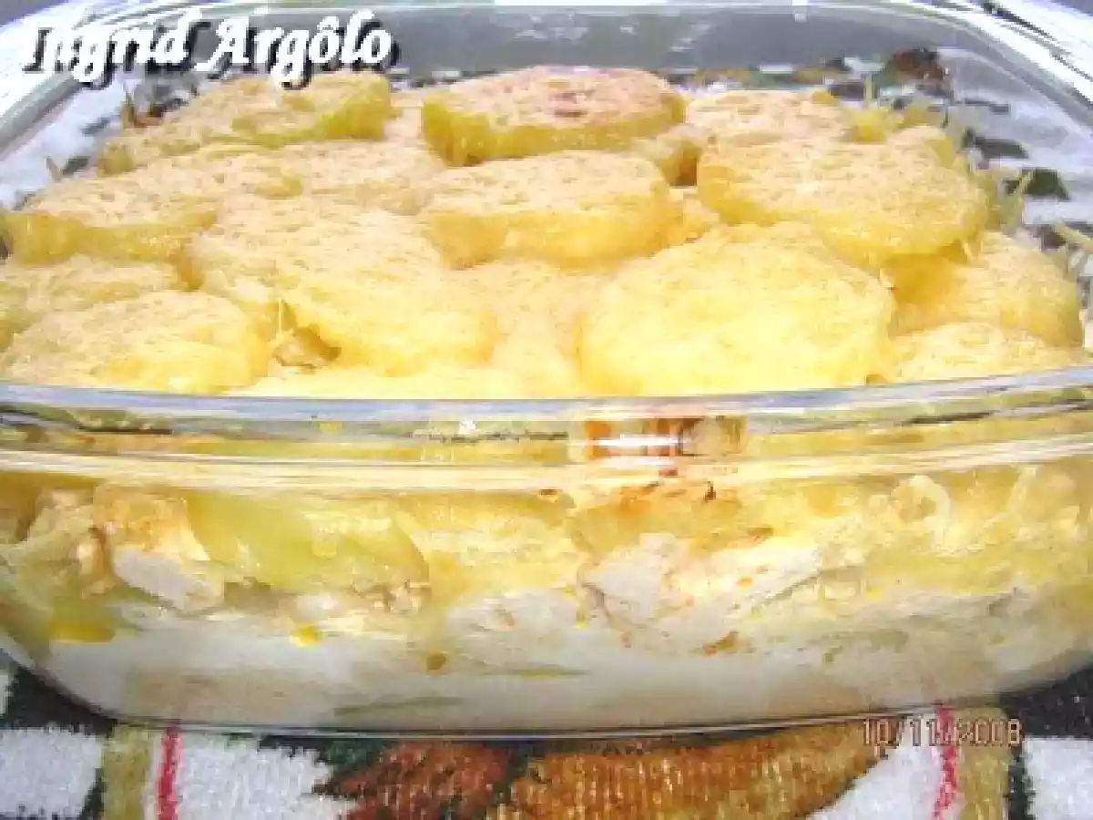 Batatas gratinadas com molho branco e queijo (Renata/Ingrid)