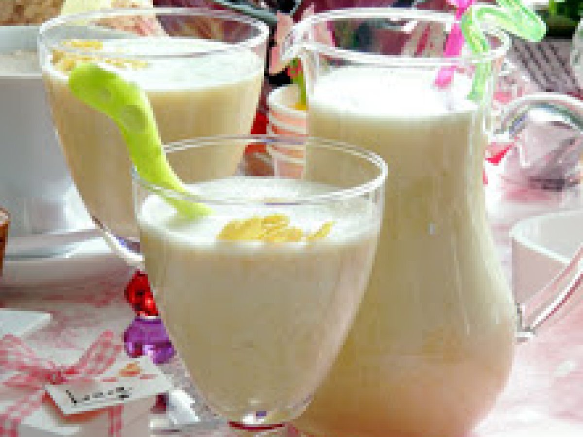 Batido de Banana com Pinhões