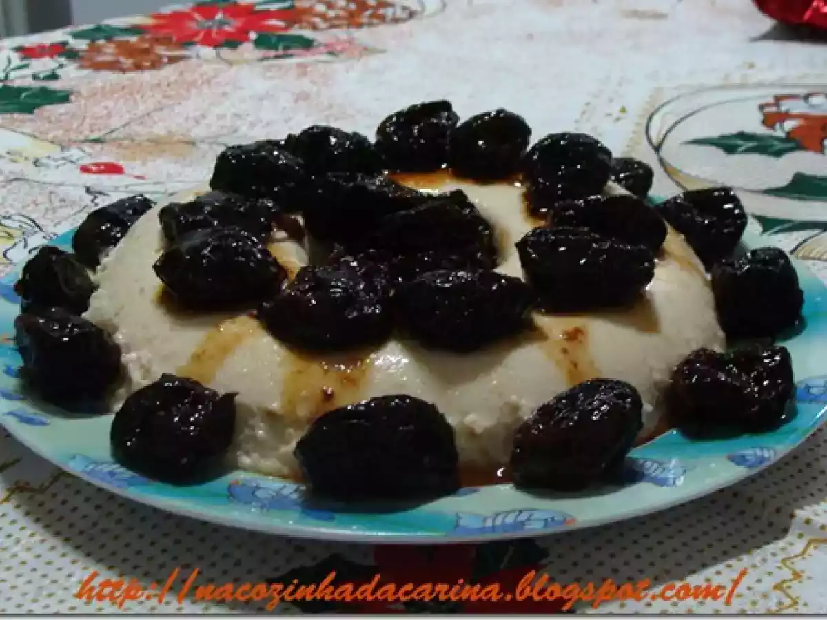 Bavaroise de Pera com Calda de Ameixa?Diet
