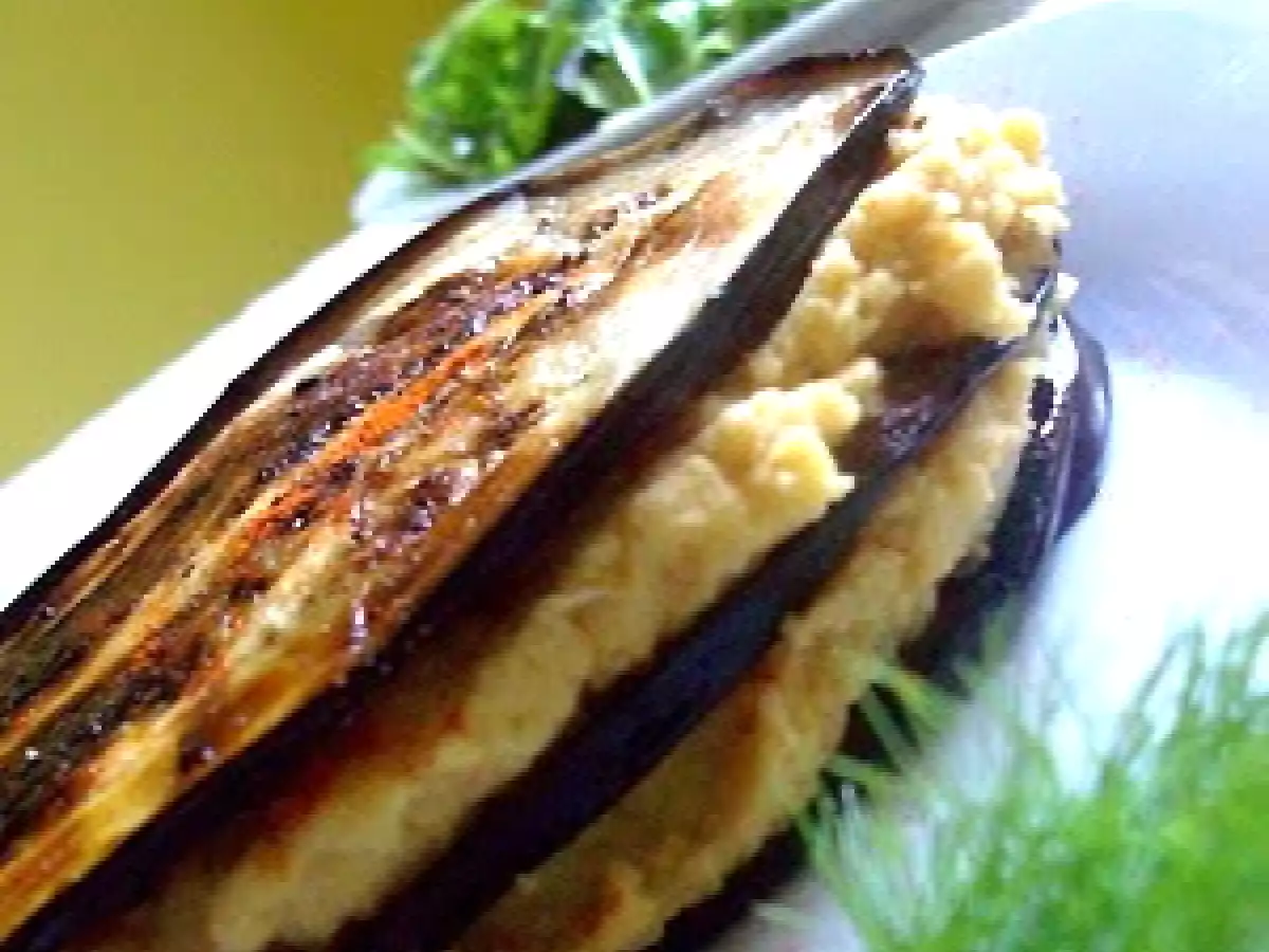 Beringela com hummus