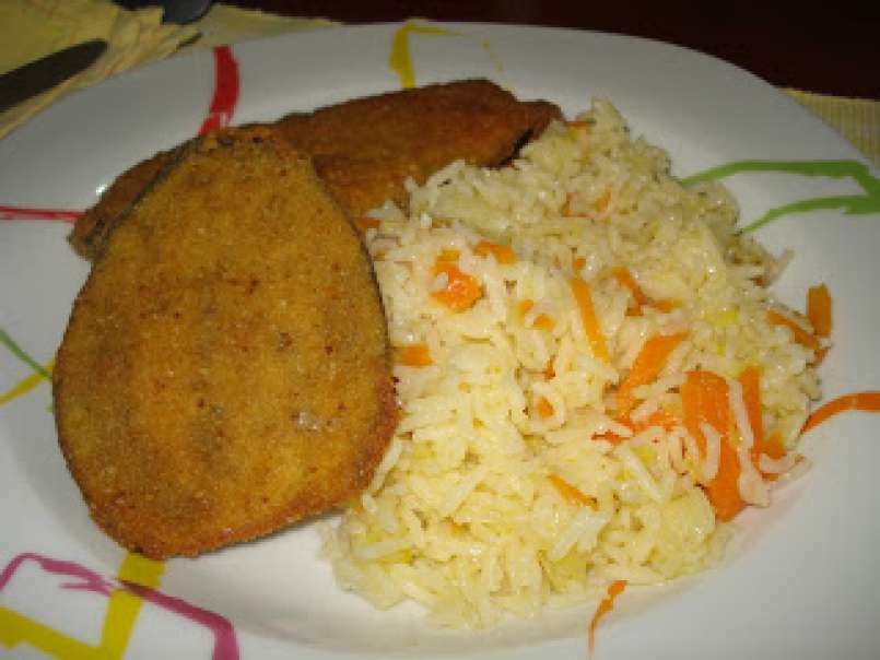Beringela Panada com arroz de juliana de couve lombarda e cenoura