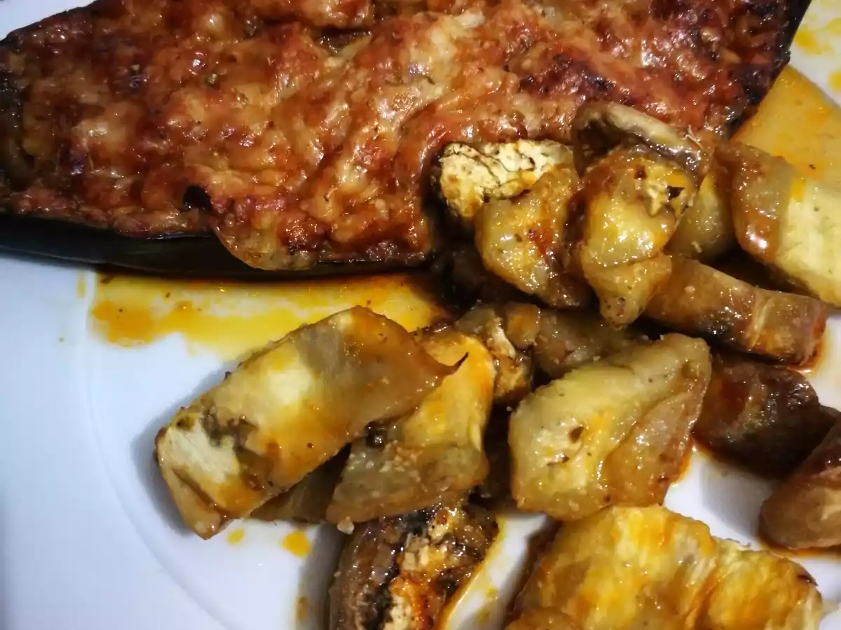 Beringela recheada com atum e cogumelos - foto 2