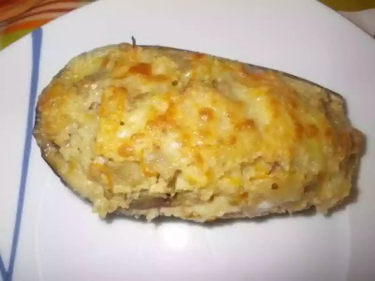 Beringela recheada com couscous