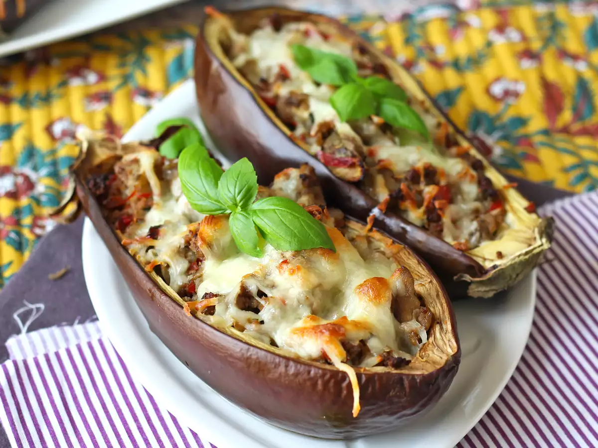 Beringelas recheadas e gratinadas com mussarela - foto 5