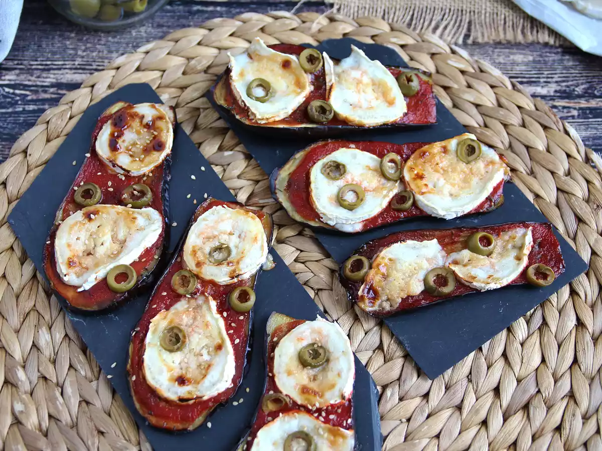 Berinjela (beringela) assada com queijo, mel e tomate - foto 4