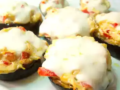Berinjela com queijo feta
