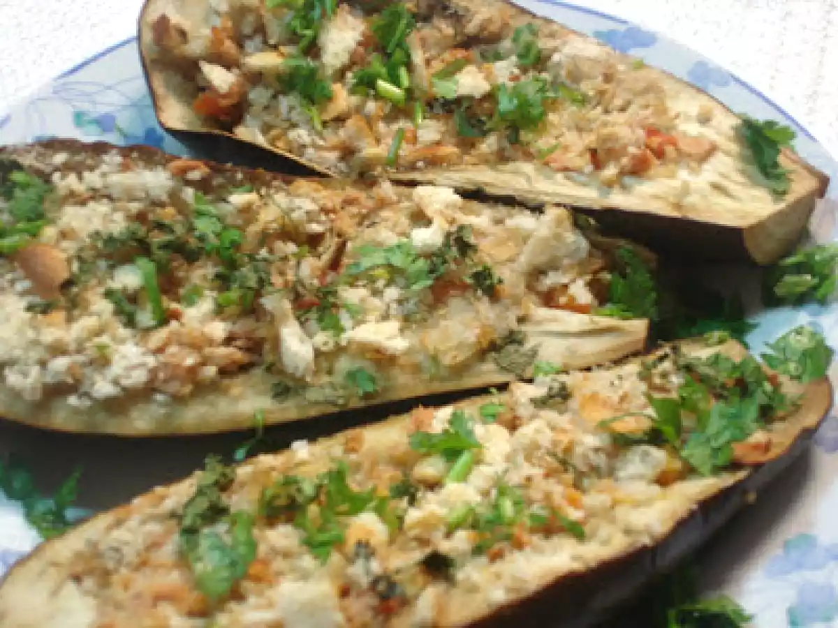 Berinjela recheada com atum ao forno - foto 2