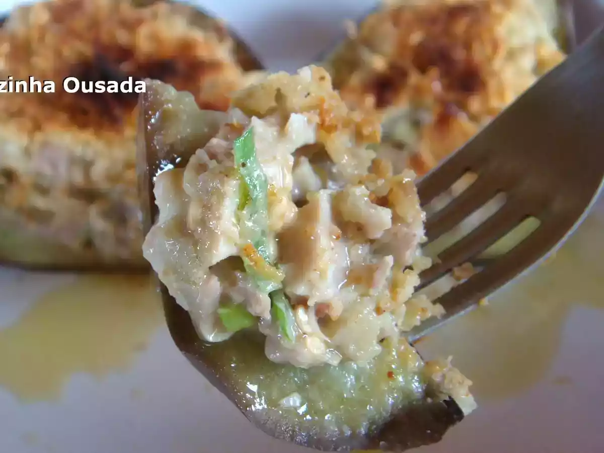 Berinjelas Gratinadas com Recheio de Sobras