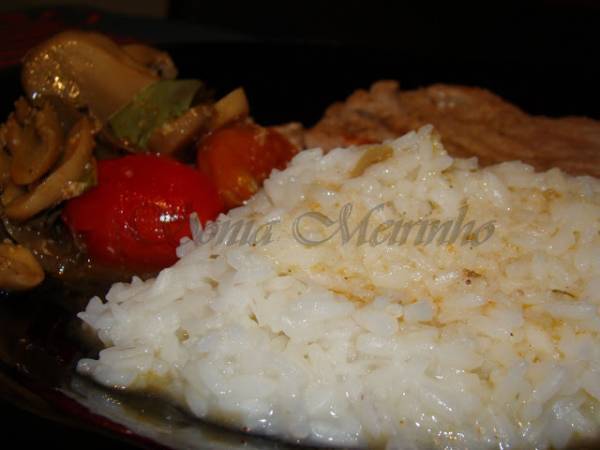 Bifanas na frigideira com Tomate Cherry e Cogumelos Laminados