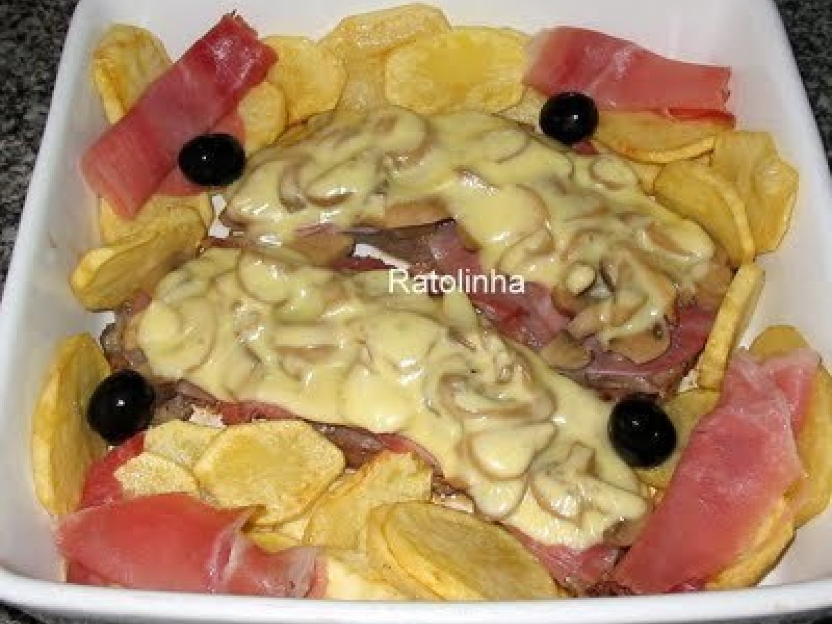 Bife com Queijo Gratinado