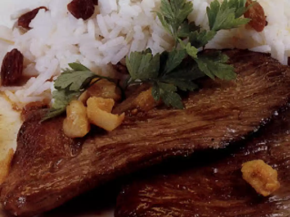 Bife de Novilho com Arroz de Passas