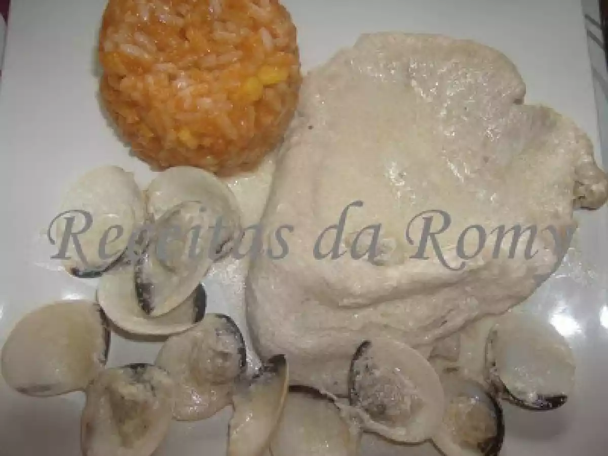 Bife de peru com ameijoas e molho delicioso