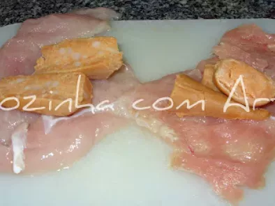 Bifes de frango recheados com farinheira - foto 2