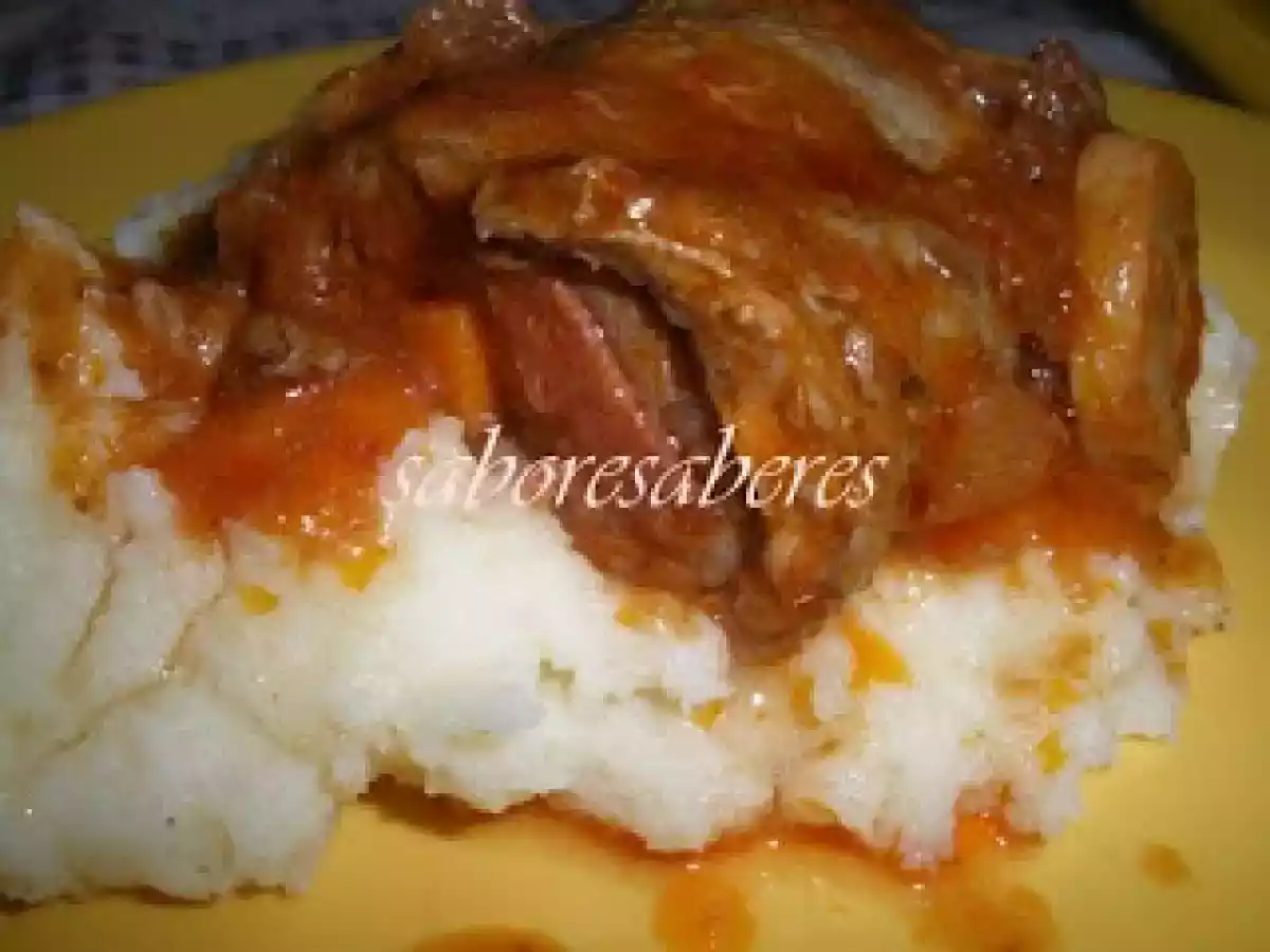 Bifes de Novilho enrolados com Cenoura e Chouriço com Puré - foto 3