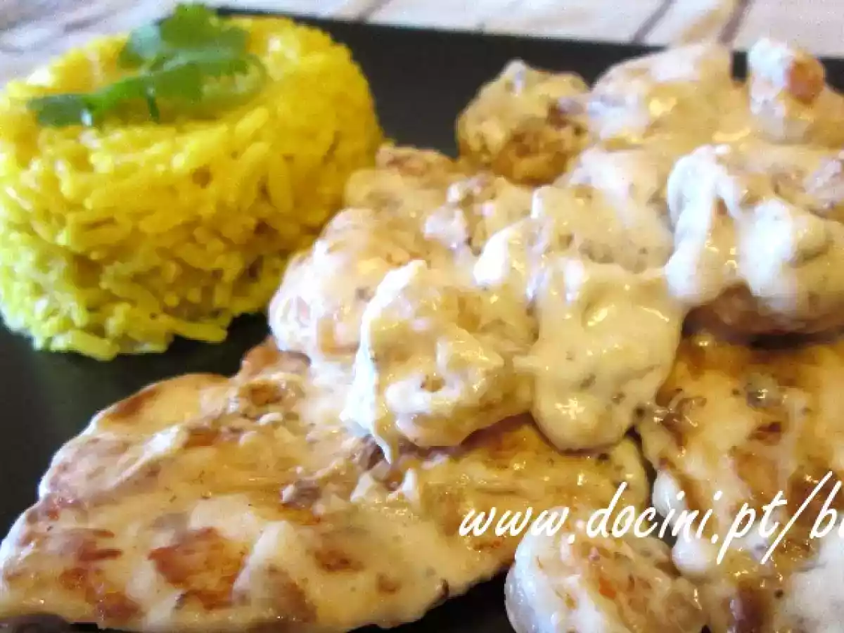 Bifes de Peru com Leite de Coco e Camarão - foto 2
