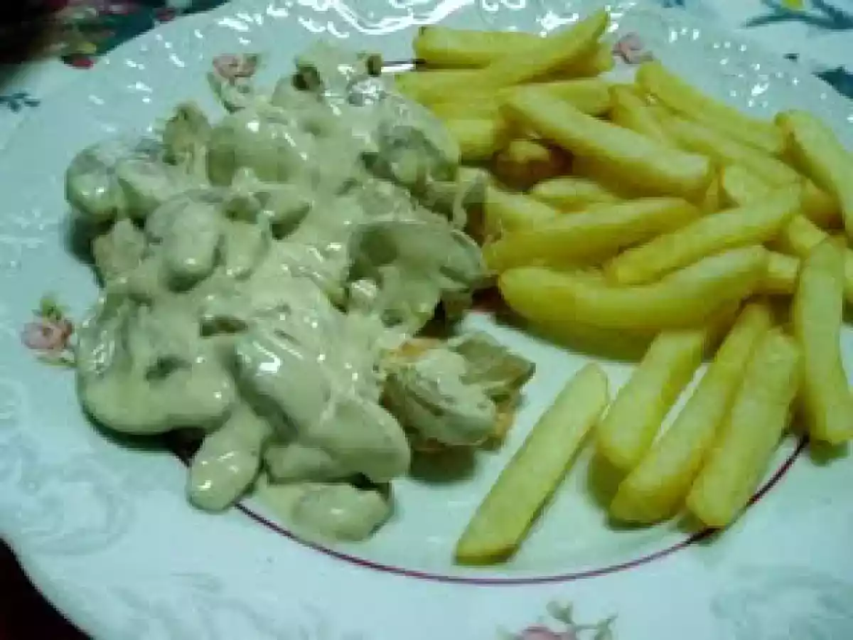 Bifes de Perú com Molho de Cogumelos