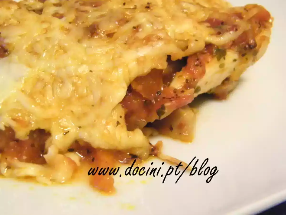 Bifes de Peru com Molho Pizzaiolo