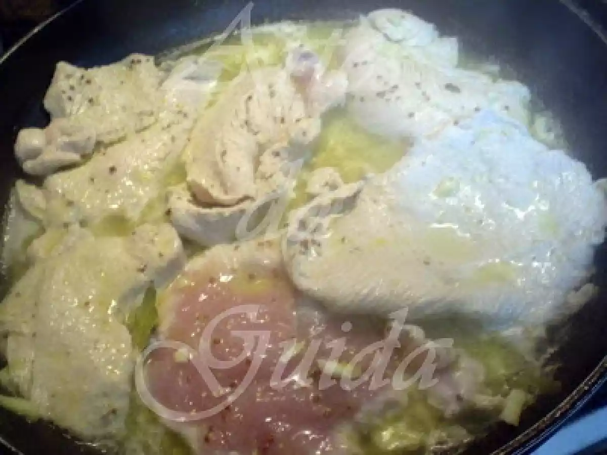 Bifes de Peru com Natas de Cogumelos Porcine e Tomilho - foto 2